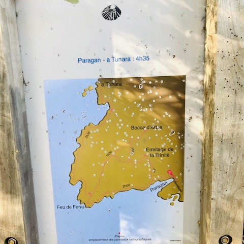 Sentier Capo Di Feno Départ randonnée Camping de la Trinité à Bonifacio
